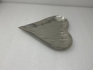 High Quality Aluminum Serving Tray With Smooth Edges For Safe Serving In Hotels Restaurants And Homes - Product Image 4