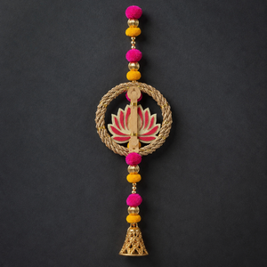 Adorno Festivo para Puerta Lotus: Campana Dorada, Pompones y Latkan para Diwali, Bodas y Decoración del Hogar - Product Image 4