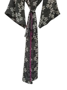 Robe kimono de luxe en soie patchwork, cache-maillot de bain, tenue de nuit, longue robe, kimono indien vintage fait main en soie de sari recyclée - Product Image 2