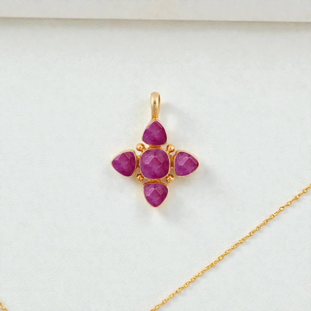 ทับทิมย้อมสี