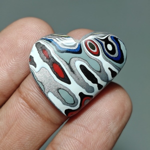Cabochon en Fordite |   Peinture automobile Detroit, forme libre pour |   25x26x5 mm. |   11 Ct. |   E765 - Product Image 3