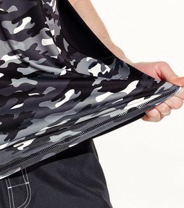 T-shirt sportif à manches courtes camouflage pour homme, col rond, séchage rapide, coupe régulière, tricoté en polyester - Product Image 6
