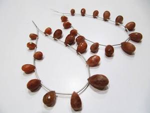 Chaîne de perles facettées en forme de goutte d'eau Natura Orange Sunstone, 8 pouces de long - Product Image 1