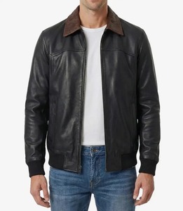 Elegante Chaqueta Bomber de Cuero - Product Image 1