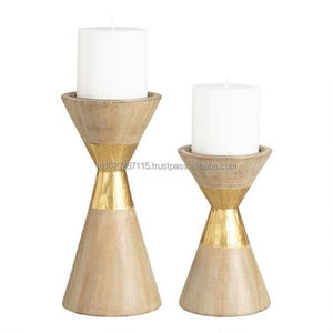 Pièce maîtresse de bougeoir en bois rustique artisanal pour idées de décoration de table de mariage inspiration de configuration de lumière de soirée romantique - Product Image 2