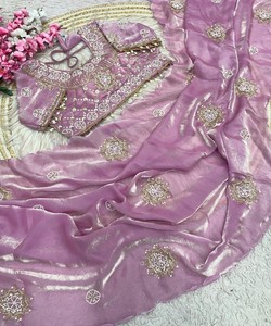 Sari de Seda Rosa con Bordado Dorado, Traje Tradicional Indio para Bodas, para Mujer, Largo hasta el Suelo, Corte Regular, 85598MARUTI FAB-Jalpa - Product Image 4