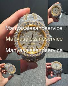 Montre de luxe en or jaune sertie de diamants Moissanite et acier inoxydable, cadran rond en verre, étanche 10 bars, avec fermoir de bracelet - Product Image 2