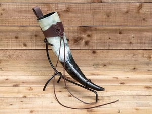 Ensemble de cornes à boire vikings légendaires, faites à la main, polies, écologiques, en corne de buffle, style médiéval, objet de collection, cadeau artisanal - Product Image 1