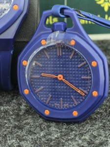 Reloj de Cuarzo Vintage de Lujo para Hombre, Azul, Redondo, con Correa de Plástico, Esfera Analógica, Sin Resistencia al Agua, Estilo Deportivo, Caja de 40 mm - Product Image 6