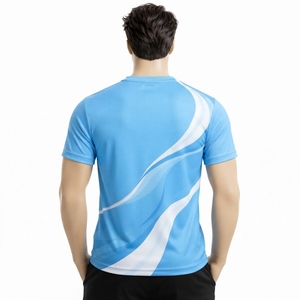 เสื้อยืดผู้ชายทรงสบาย ระบายอากาศได้ดี โครงสร้างแข็งแรง ผลิตตามแบบ OEM ผลิตจากผ้าคอตตอนผสม คอกลม แขนสั้น - Product Image 2