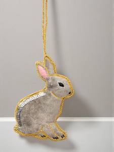 Décoration suspendue mignonne en forme de lapin Zari |   Ornement suspendu brodé à la main de luxe | Décoration à suspendre à la porte - Product Image 2