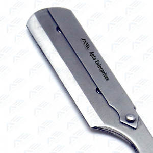 Navaja de afeitar profesional de borde recto rosa con mango liso para salón y uso personal - Product Image 5