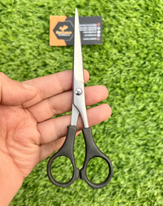 Ciseaux de coupe en acier inoxydable de qualité supérieure pour salons de coiffure et instituts de beauté - Ciseaux de précision pour travaux de détail - Product Image 1