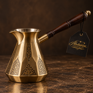 หม้อกาแฟตุรกี Alabanza Copper Cezve ดีไซน์ลายดอกไม้แบบโมเดิร์น พร้อมด้ามจับไม้ เป็นมิตรกับสิ่งแวดล้อม ใช้ซ้ำได้ เก็บความร้อนได้ดี - Product Image 1