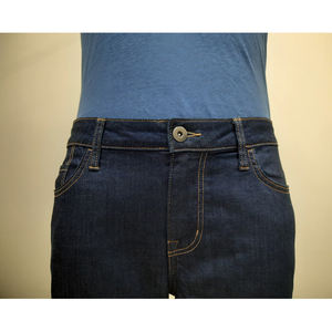 T-shirt basique uni pour homme, tissu en coton de qualité supérieure, coupe confortable, design classique à col rond, adapté pour la salle de sport, les entraînements, les sorties décontractées - Product Image 2