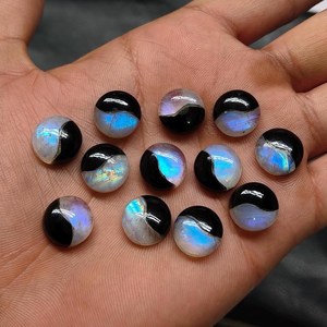 มูนสโตน แบล็ค โอบซิเดียน ดับเบิ้ลท์ รูปทรงกลม คาโบชอง สีฟ้าประกาย  แบบหลวม  ฐานแบน  หินธรรมชาติ สำหรับทำเครื่องประดับ - Product Image 3