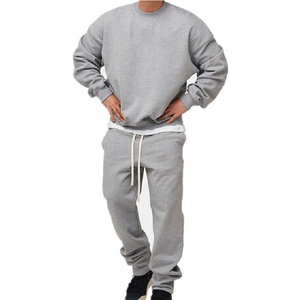 Ensemble de survêtement gris en coton pour homme – Sweat-shirt à col rond et pantalon à cordon de serrage – Couleur unie – Tenue décontractée d'automne – Coupe droite longueur pleine - Product Image 2