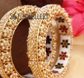 Bracelet ouvrable de concepteur de festival avec la finition antique d'art de Meenakari Bracelet ouvrable de Meenakari pour des femmes pour des festivals - Product Image 2