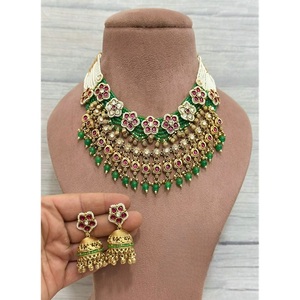 Radiant - Joyería de Alta Calidad Inspirada en Sabyasachi, Hecha a Mano, de Latón Chapado en Oro, con Incrustaciones de Kundan, Perlas de Imitación Polki, Estilo Rajwadi para Fiestas - Product Image 1