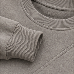 Sudadera Personalizada para Hombre, Cuello Redondo, Estilo Relajado, Color Gris Cálido, Tejido Suave, Mezcla de Modal y Felpa, MCRW-0036 - Product Image 6