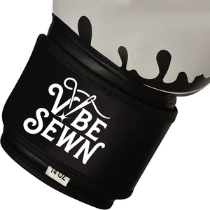 Gants de boxe en cuir cousus Vibe 14oz avec fermeture auto-agrippante au poignet, design effet gouttelettes, blanc, noir, rouge, équipement d'entraînement pour adulte, personnalisables - Product Image 3