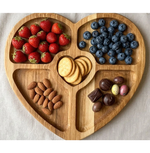 Plateau élégant en bois en forme de fleur pour fruits secs, idéal pour la maison, les hôtels, les festivals et les réunions de famille. - Product Image 5