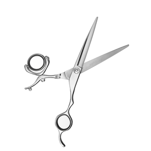 Ciseaux de barbier allemands en acier inoxydable, finition polie, avec anneau réglable et repose-doigt. - Product Image 2