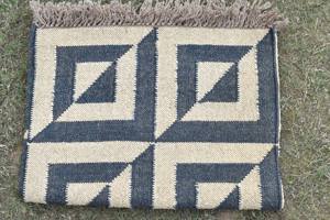 พรมปูพื้นสไตล์โบโฮสมัยใหม่ ทำจากปอกระเจา ทำมือ ใช้ได้สองด้าน พรมคิลิมใยธรรมชาติ ตกแต่งบ้านและโรงแรม เป็นมิตรกับสิ่งแวดล้อม พรมคิลิมขายส่ง - Product Image 3