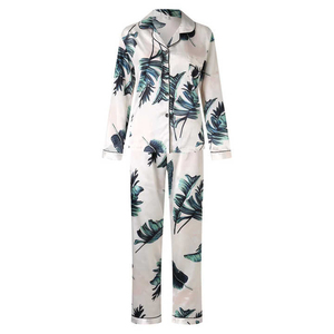 Pyjama élégant en satin de soie pour femme, nouvelle collection, robe de nuit douce en polaire, pyjama pour fille, ensemble pyjama à col roulé avec logo frontal - Product Image 4