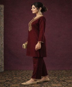 MODERN RAYON SLUB SEQUENCE EMBROIDERY COTTON WORK TOP PENT SET FESTIVE WEAR WHOLESALE PRICE ETHNIC GARMENT MAROON <b>KURTI</b> Women's - Product Image 3