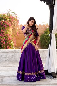 Lehenga Choli Dupatta indien en soie brodée, prêt-à-porter, best-seller, tenue de fête et de mariage avec robe en soie - Product Image 3