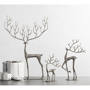 Sculpture Moderne en Aluminium Argenté Métallisé d'Élan, Centre de Table Artistique, Statue Animale Faite à la Main pour la Décoration Intérieure - Product Image 1