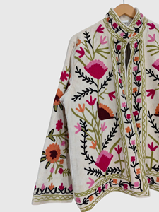 Veste florale brodée à la main, col mandarin, grande taille, veste en coton pour le printemps, style chic prairie pour femmes - Product Image 3