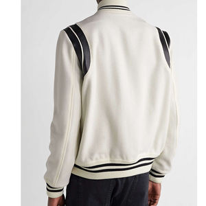 Chaqueta Universitaria Personalizada de Primera Calidad Fabricada en Fábrica, Chaqueta Varsity Cálida con Logotipo Bordado y Nombre Personalizado - Product Image 4