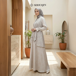 Vestido Gamis Musulmán para Mujer Shouqin Seina, Conjunto de Chaleco y Interior de Satén de Seda en Capas, Elegante Diseño Floral con Cintura Ajustable y Lazo, Apto para Wudhu - Product Image 4