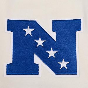Camiseta Blanca de los Angeles Rams con Logotipo Bordado y Diseño de Casco, Ropa Deportiva de Manga Corta - Product Image 6