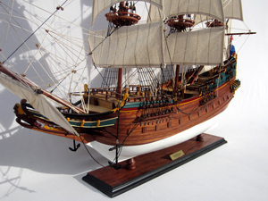 Maqueta de Barco de Época Pintada BATAVIA, de Alta Calidad, Tallada a Mano, de Madera, con Temática de Ángel, Pieza de Arte Coleccionable Oceánica Independiente - Product Image 4