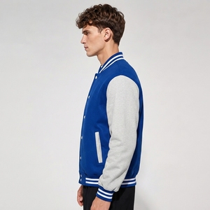 Veste de style universitaire élégante, conçue avec des matériaux de qualité supérieure, offrant un confort et une chaleur exceptionnels, et un look athlétique classique. - Product Image 4