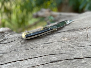 Nouveau Couteau de Chasse Daryl The Walking Dead Haut de Gamme Fait Main, Lame Full Tang en Acier à Haute Teneur en Carbone de 6,5 pouces, Manche en Bois Pakka et Laiton - Product Image 3