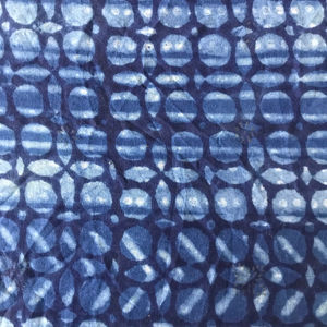 ผ้าฝ้ายพิมพ์ลายด้วยมือสีคราม – ลายเรขาคณิตวงกลม |   สินค้าสิ่งทอจากอินเดียขายส่ง - Product Image 1