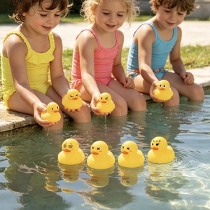 Canards en caoutchouc vinyle avec logo personnalisable, canardons jaunes colorés, jouets de plage et de <span class=keywords><strong>piscine</strong></span> pour les compétitions, cadeau pour enfants pour les vacances d'été - Product Image 4