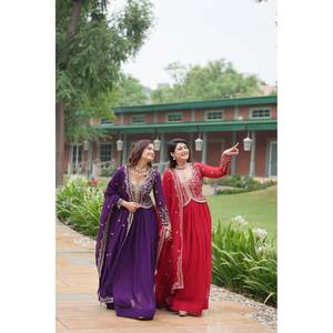 Vestido de Noche Bordado con Lentejuelas para Fiestas, Elegante Vestido Multicolor para Ocasiones Especiales - Product Image 3