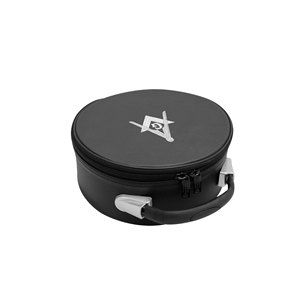 Estuche para Gorra Masónica, Negro, Imitación Cuero, Bordado a Mano Blanco, Escuadra y Compás (G) - Product Image 1