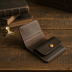Portefeuille en cuir artisanal de qualité supérieure pour hommes, protection RFID, plusieurs emplacements pour cartes, design carré - Cadeau élégant pour la Saint-Valentin, la fête des pères - Product Image 6