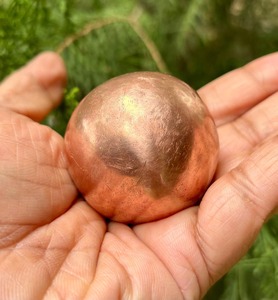 Esfera de metal pulido martillado, bola de cobre hecha a mano, esfera de metal pulido, adorno decorativo de lujo, artículo de regalo de Navidad - Product Image 2