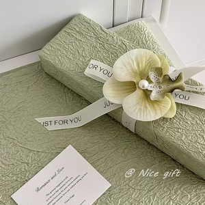 Papel de Seda Impreso Personalizado para Empaque de Zapatos y Ropa, Papel de Regalo con Marca - Product Image 5