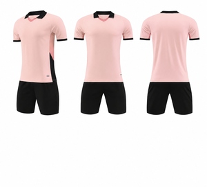 Uniforme de football le plus vendu, fabriqué au Pakistan, vêtements de sport, uniforme de football pour hommes, haute qualité, couleur personnalisée, 100 % polyester - Product Image 1