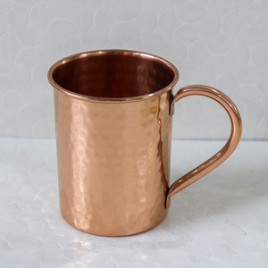 EVANA IMPEX Tasse en cuivre artisanale avec poignée, design baril, verres de restaurant et de bar martelés, anti-fuite pour le vin - Product Image 2
