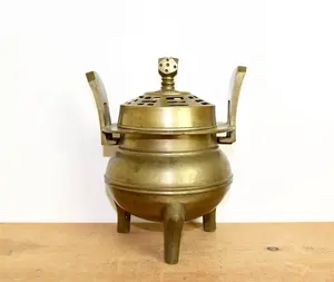 Luxury Interior Aroma Feature Bakhoor Incense <b>Burner</b> Crafted for Oud Wood with Timeless Presentation - Product Image 1