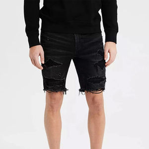 Shorts en jean noir pour homme, taille mi-haute, ourlet déchiré, couleur unie, en coton tissé respirant, style décontracté, fermeture boutonnée - Product Image 1